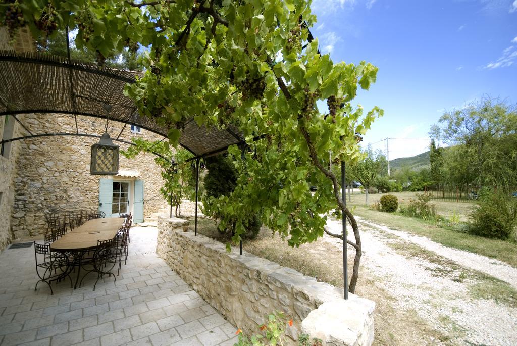 Bed and Breakfast La Ferme Des Belugues Le Barroux Экстерьер фото